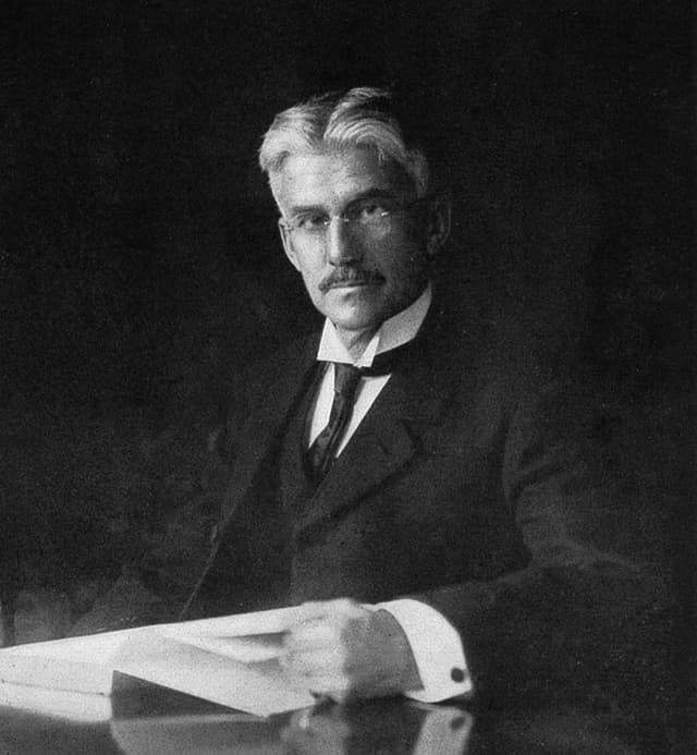 A. H.  Munsell