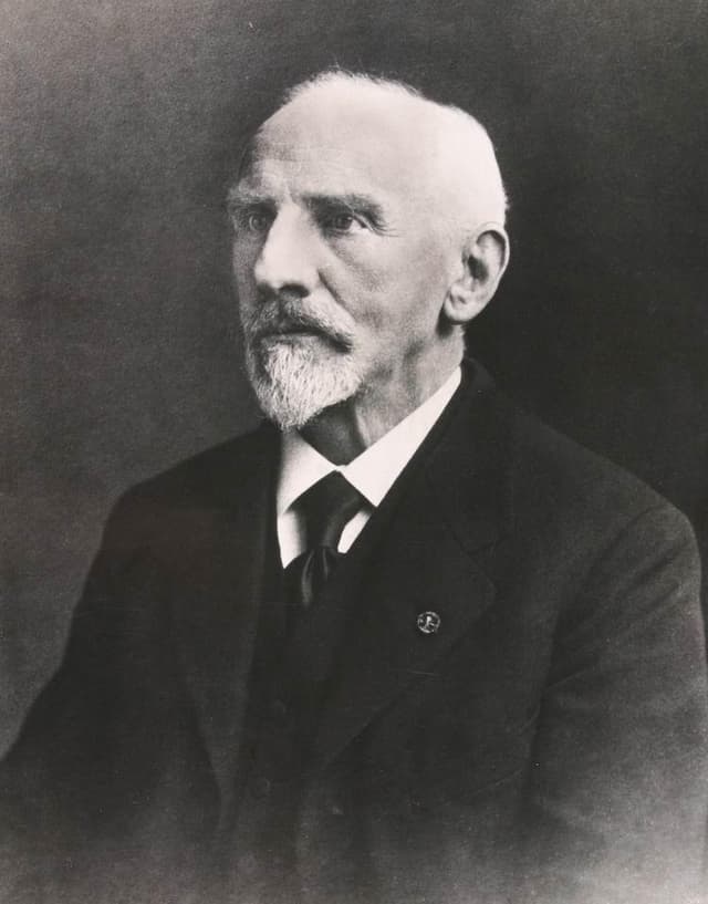 C.  Snouck Hurgronje