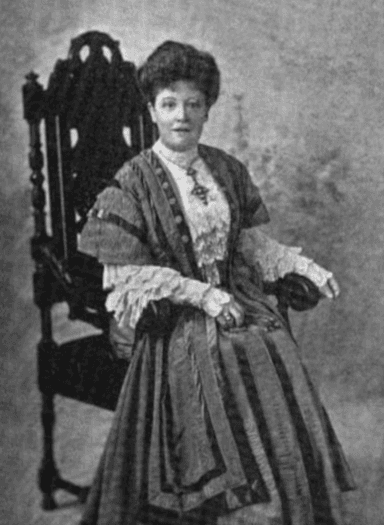 George de Horne, Mrs. Vaizey