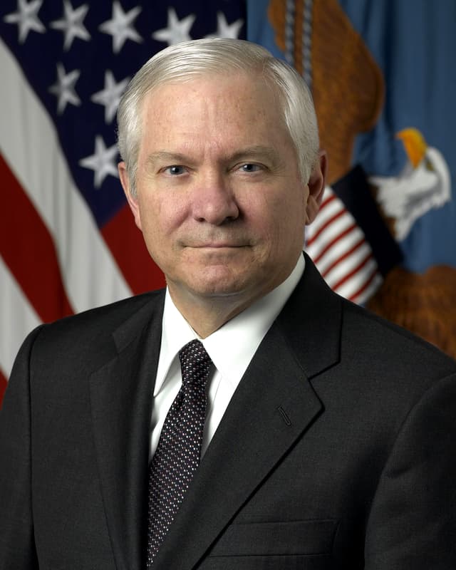 Robert M Gates